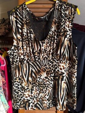 Women's Animal-Print Sleeveless V-Neck Tank Top in Brown/Black/White